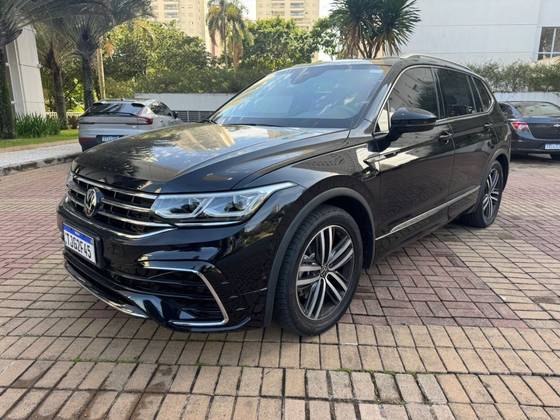 VOLKSWAGEN TIGUAN 2.0 300 TSI GASOLINA ALLSPACE R-LINE AUTOMÁTICO
